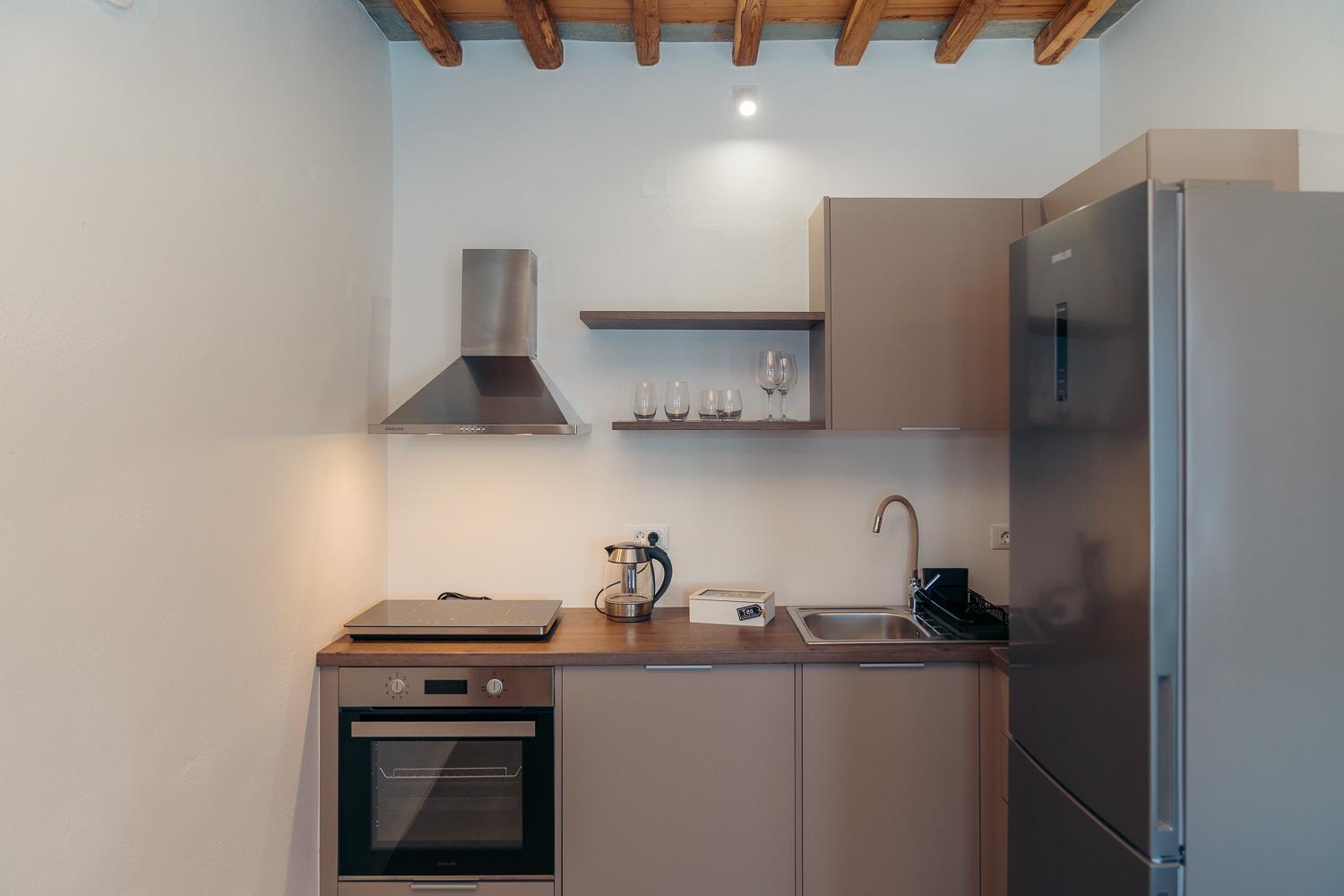 Loukia Apartments Артемон Экстерьер фото