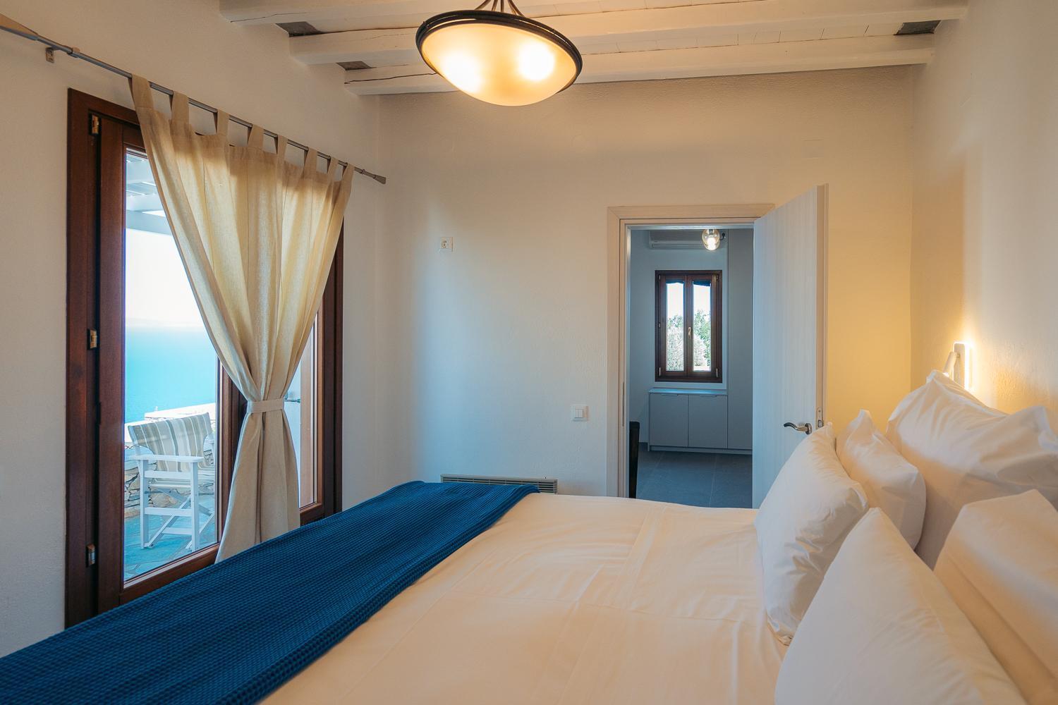 Loukia Apartments Артемон Экстерьер фото