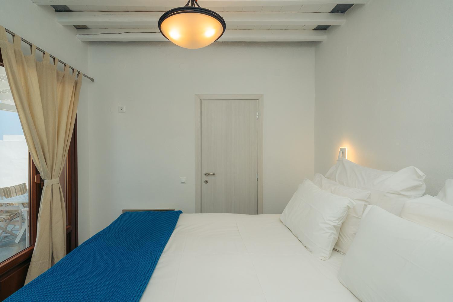 Loukia Apartments Артемон Экстерьер фото