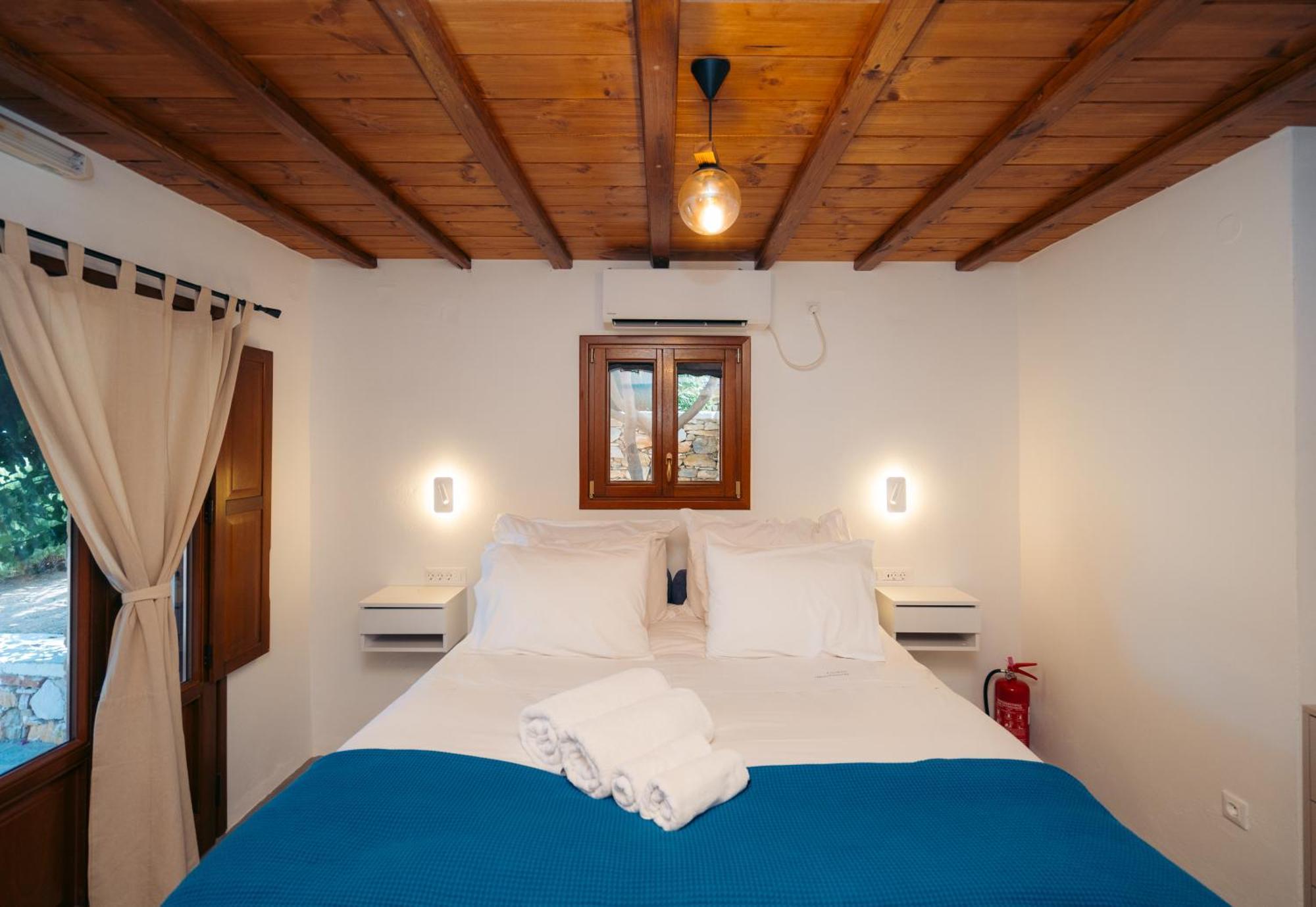 Loukia Apartments Артемон Экстерьер фото